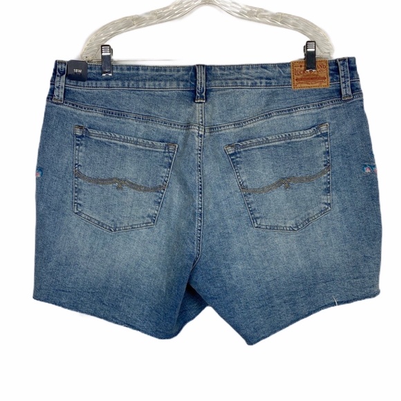Lucky Brand Georgia Embroidery Shorts Many Sizes - Picture 2 of 8